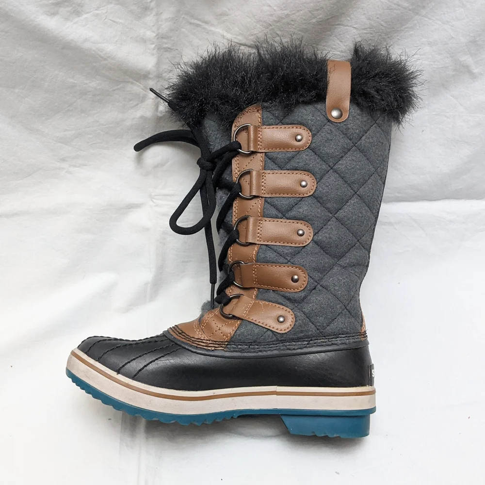 Sorel Women's/Big Girl Tofino Insulated Winter Boots Size 5
